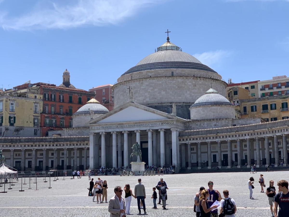 Centro Storico Napoli La Casa Di Ciro Villa Exterior foto