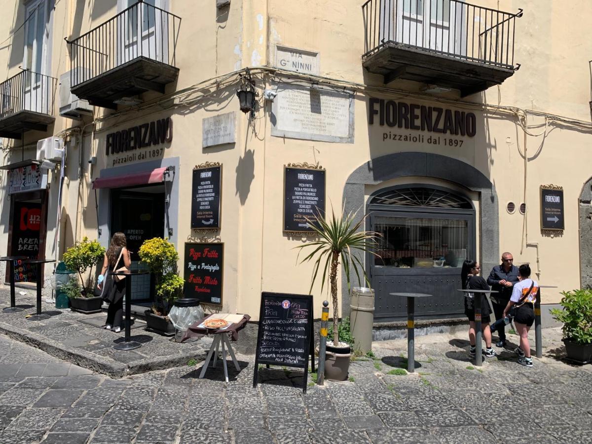 Centro Storico Napoli La Casa Di Ciro Villa Exterior foto