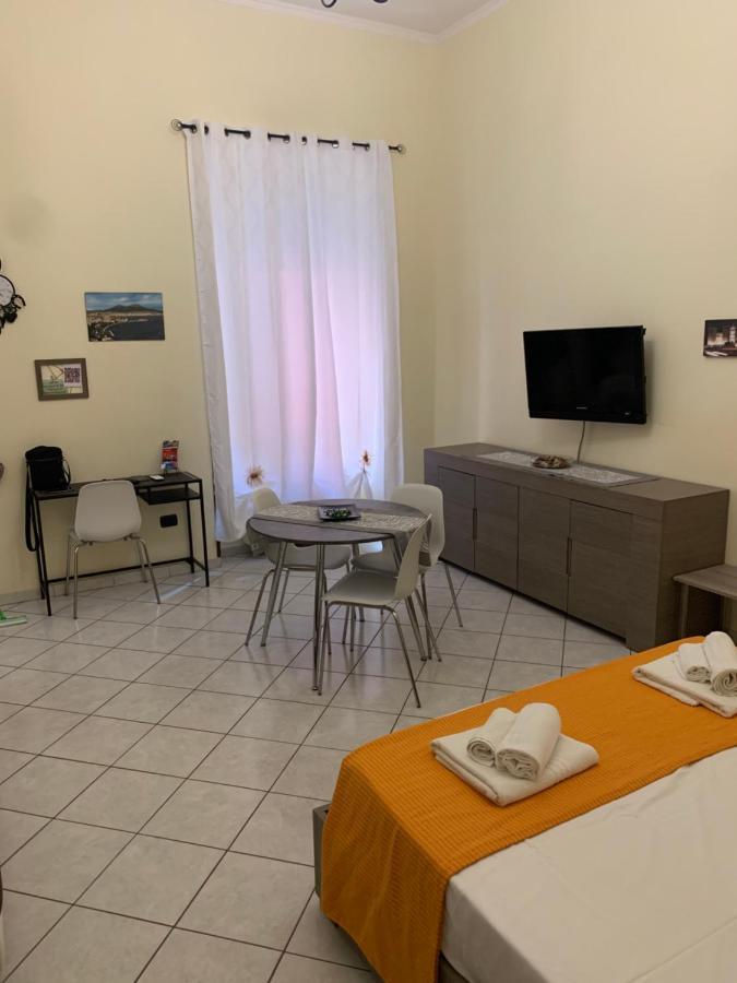 Centro Storico Napoli La Casa Di Ciro Villa Exterior foto