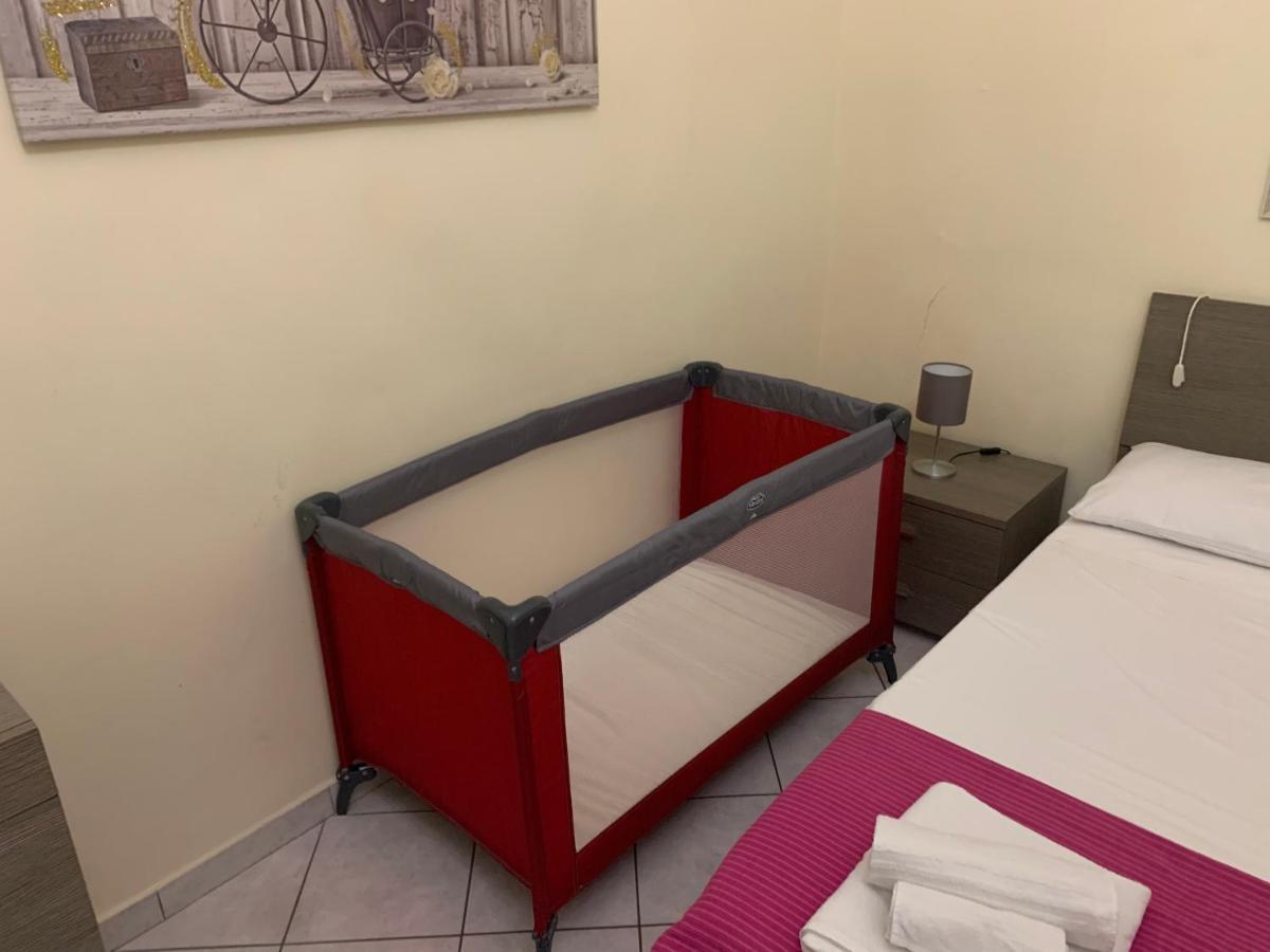 Centro Storico Napoli La Casa Di Ciro Villa Exterior foto