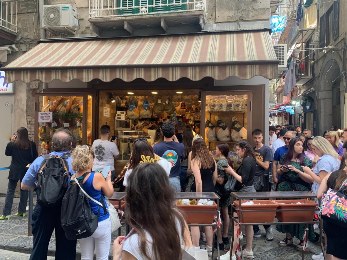 Centro Storico Napoli La Casa Di Ciro Villa Exterior foto