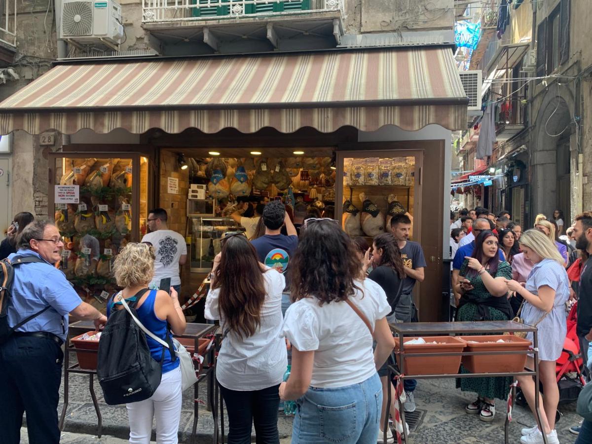 Centro Storico Napoli La Casa Di Ciro Villa Exterior foto